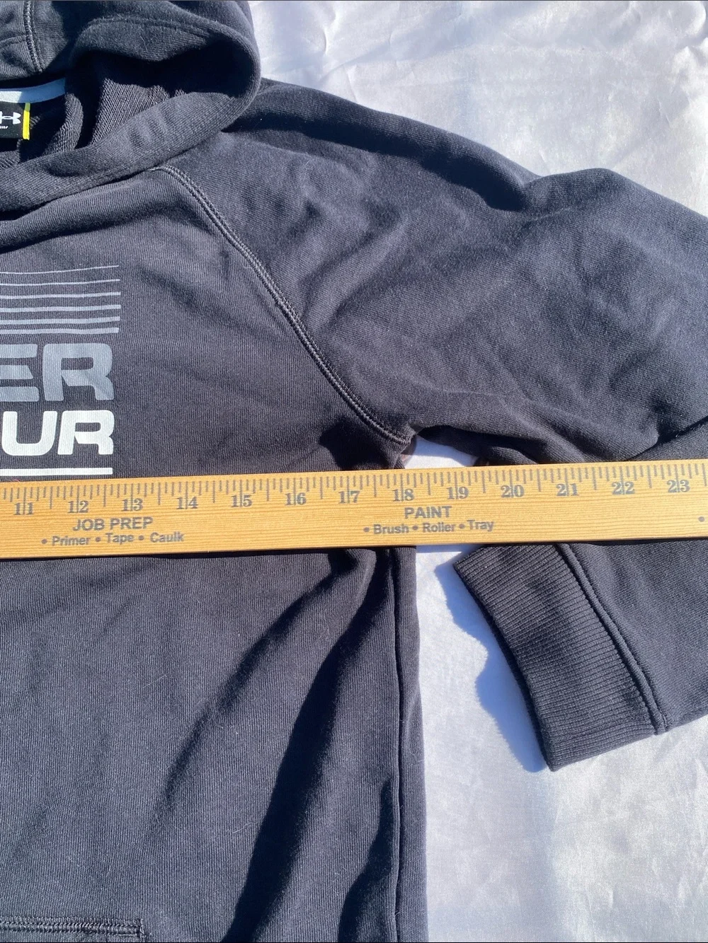 Under Armour YXL Soft Long Sleeve Pullover Hoodie with Logo